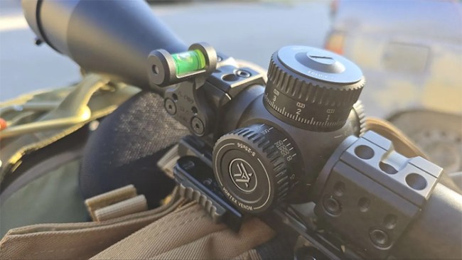 A-0119 Зелёный пузырьковый уровень SPUHR для установки на кронштейн фото 4